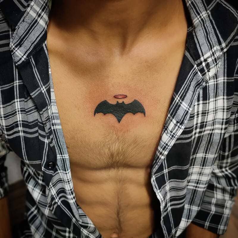 batman-symbol-small-center-chest-tattoo-men